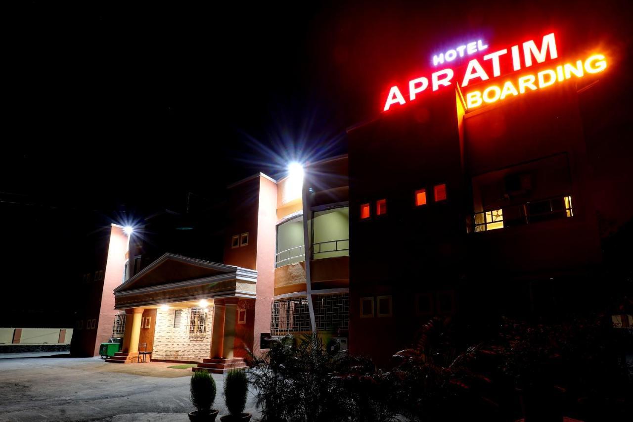 Hotel Apratim Lodging & Boarding Ulhāsnagar 外观 照片